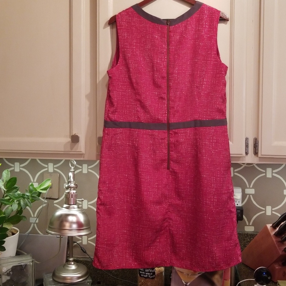Raspberry Color Sheath Dress! - Picture 3 of 4